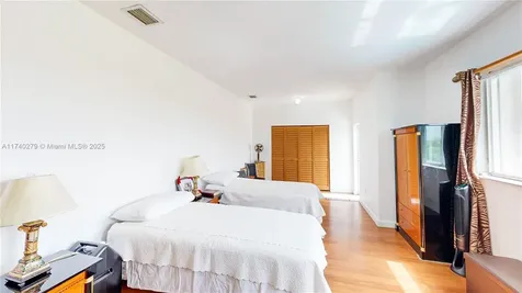 14350 SW 161st Place Miami FL 33196