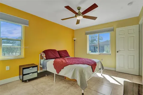 10926 NW 29th Place Sunrise FL 33322