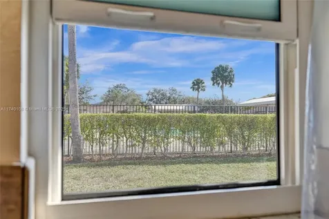 10926 NW 29th Place Sunrise FL 33322