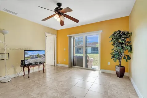10926 NW 29th Place Sunrise FL 33322