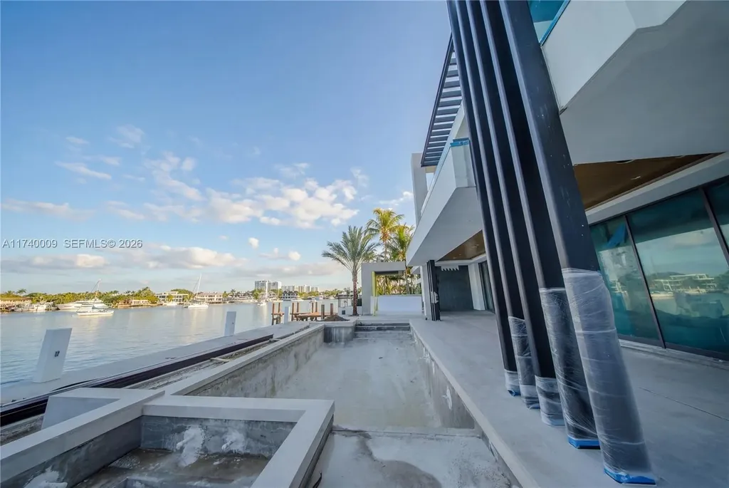 1400 W Lake Drive Fort Lauderdale FL 33316