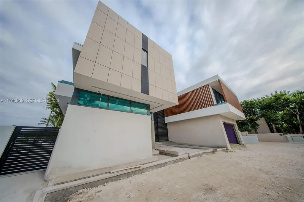 1400 W Lake Drive Fort Lauderdale FL 33316