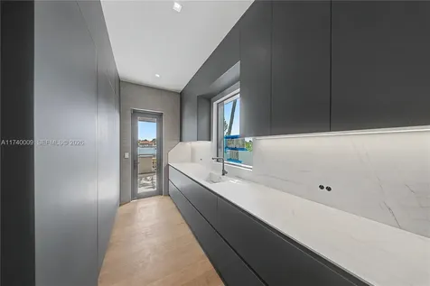 1400 W Lake Drive Fort Lauderdale FL 33316