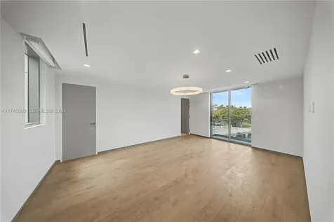 1400 W Lake Drive Fort Lauderdale FL 33316