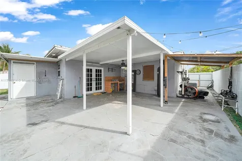 500 SW 69th Avenue Miami FL 33144