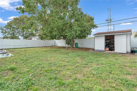 500 SW 69th Avenue Miami FL 33144