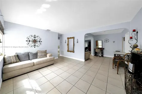 500 SW 69th Avenue Miami FL 33144