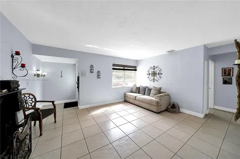 500 SW 69th Avenue Miami FL 33144