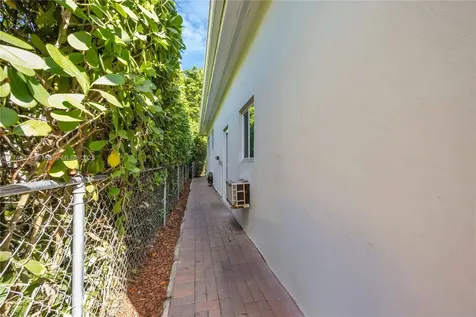 1249 Venetia Avenue Coral Gables FL 33134
