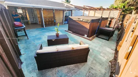 19509 NW 55th Circle Place S Miami Gardens FL 33055