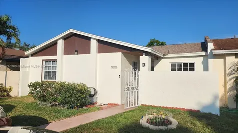 19509 NW 55th Circle Place S Miami Gardens FL 33055