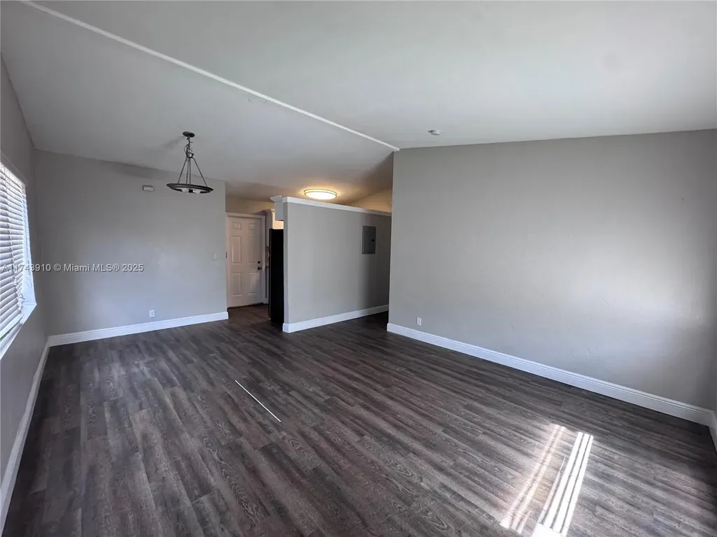 1613 NW 15th Place Fort Lauderdale FL 33311