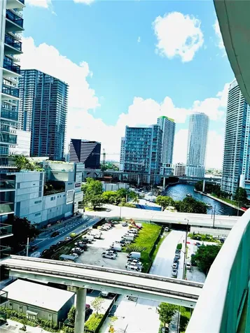 41 SE 5th Street Miami FL 33131