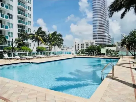 41 SE 5th Street Miami FL 33131