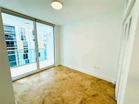 41 SE 5th Street Miami FL 33131