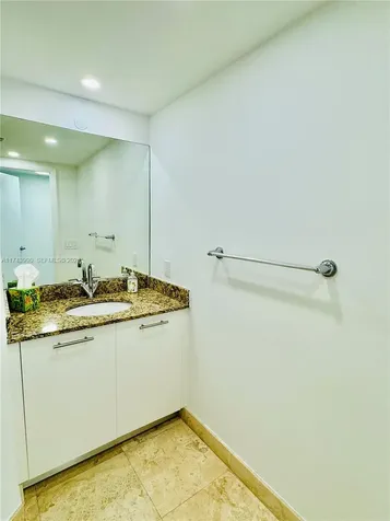 41 SE 5th Street Miami FL 33131