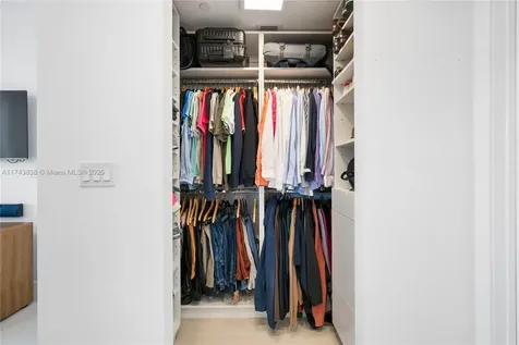 488 NE 18th Street Miami FL 33132