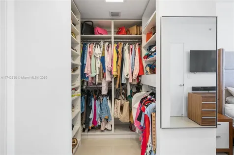 488 NE 18th Street Miami FL 33132