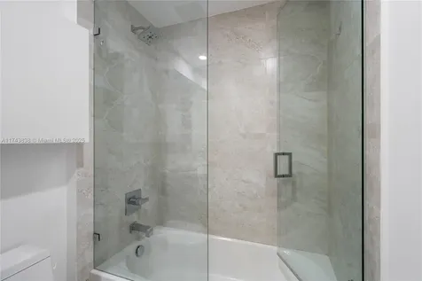 488 NE 18th Street Miami FL 33132