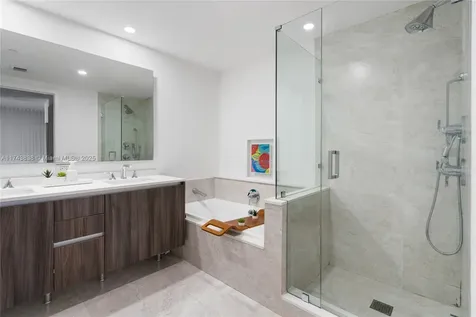 488 NE 18th Street Miami FL 33132