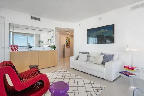 488 NE 18th Street Miami FL 33132