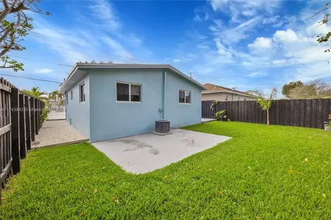 2235 NW 91st Street Miami FL 33147