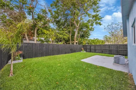 2235 NW 91st Street Miami FL 33147