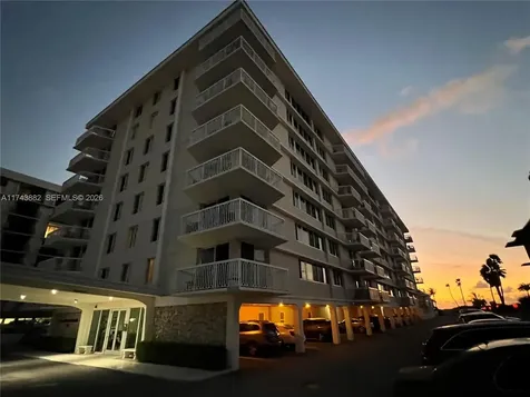 125 Ocean Avenue Palm Beach Shores FL 33404