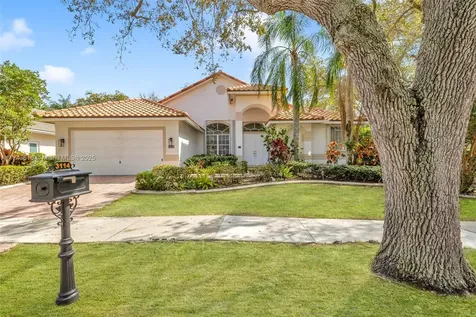 3114 Lakewood Circle Weston FL 33332