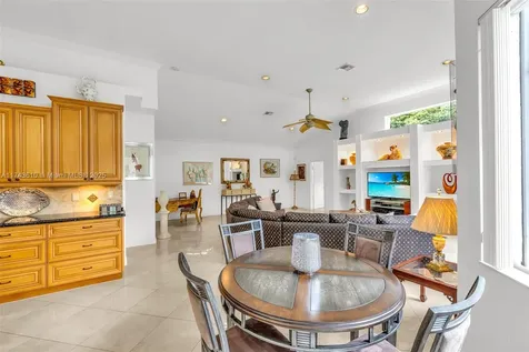 3114 Lakewood Circle Weston FL 33332