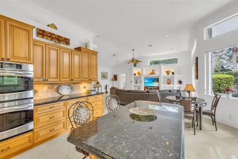 3114 Lakewood Circle Weston FL 33332