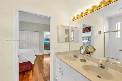 3114 Lakewood Circle Weston FL 33332