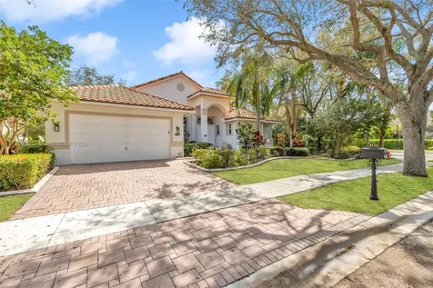 3114 Lakewood Circle Weston FL 33332