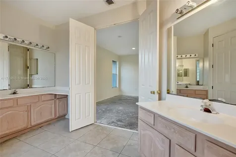 140 NE 7th Street Belle Glade FL 33430