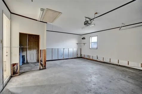 140 NE 7th Street Belle Glade FL 33430
