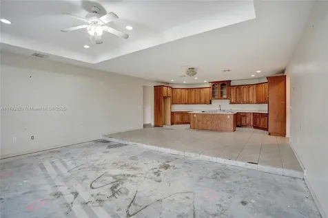 140 NE 7th Street Belle Glade FL 33430