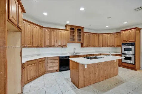 140 NE 7th Street Belle Glade FL 33430