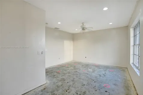 140 NE 7th Street Belle Glade FL 33430