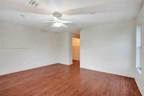 140 NE 7th Street Belle Glade FL 33430