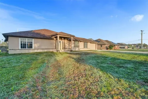 140 NE 7th Street Belle Glade FL 33430