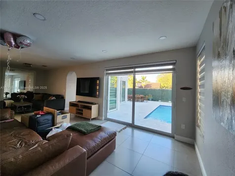 15585 SW 112th Way Miami FL 33196