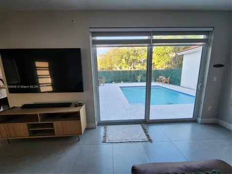 15585 SW 112th Way Miami FL 33196