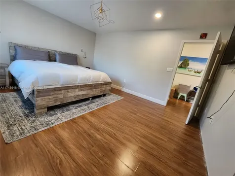 15585 SW 112th Way Miami FL 33196