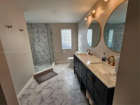 15585 SW 112th Way Miami FL 33196