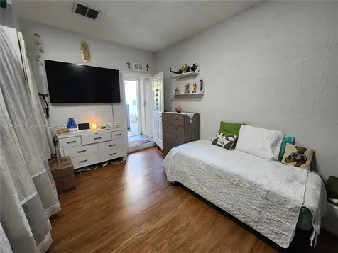15585 SW 112th Way Miami FL 33196