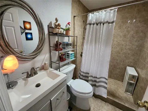 15585 SW 112th Way Miami FL 33196