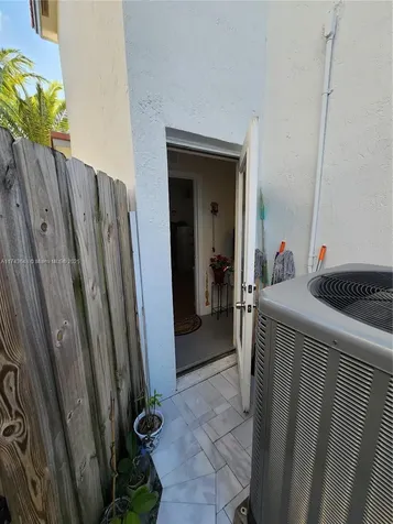 15585 SW 112th Way Miami FL 33196