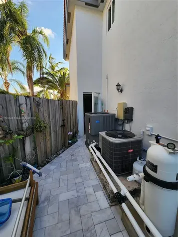 15585 SW 112th Way Miami FL 33196