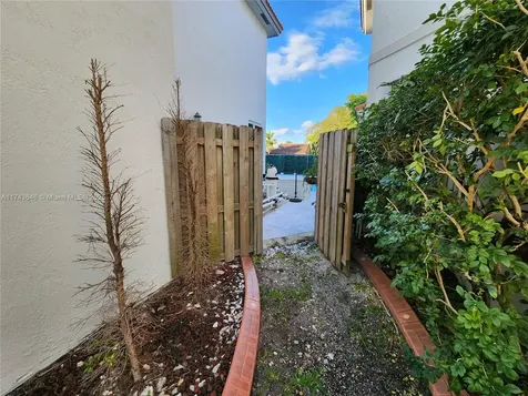 15585 SW 112th Way Miami FL 33196