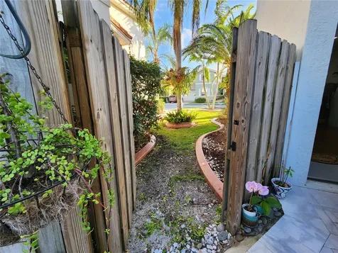 15585 SW 112th Way Miami FL 33196